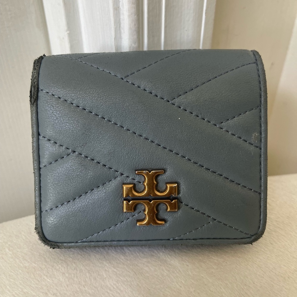 Tory Burch Quilted Compact Wallet
